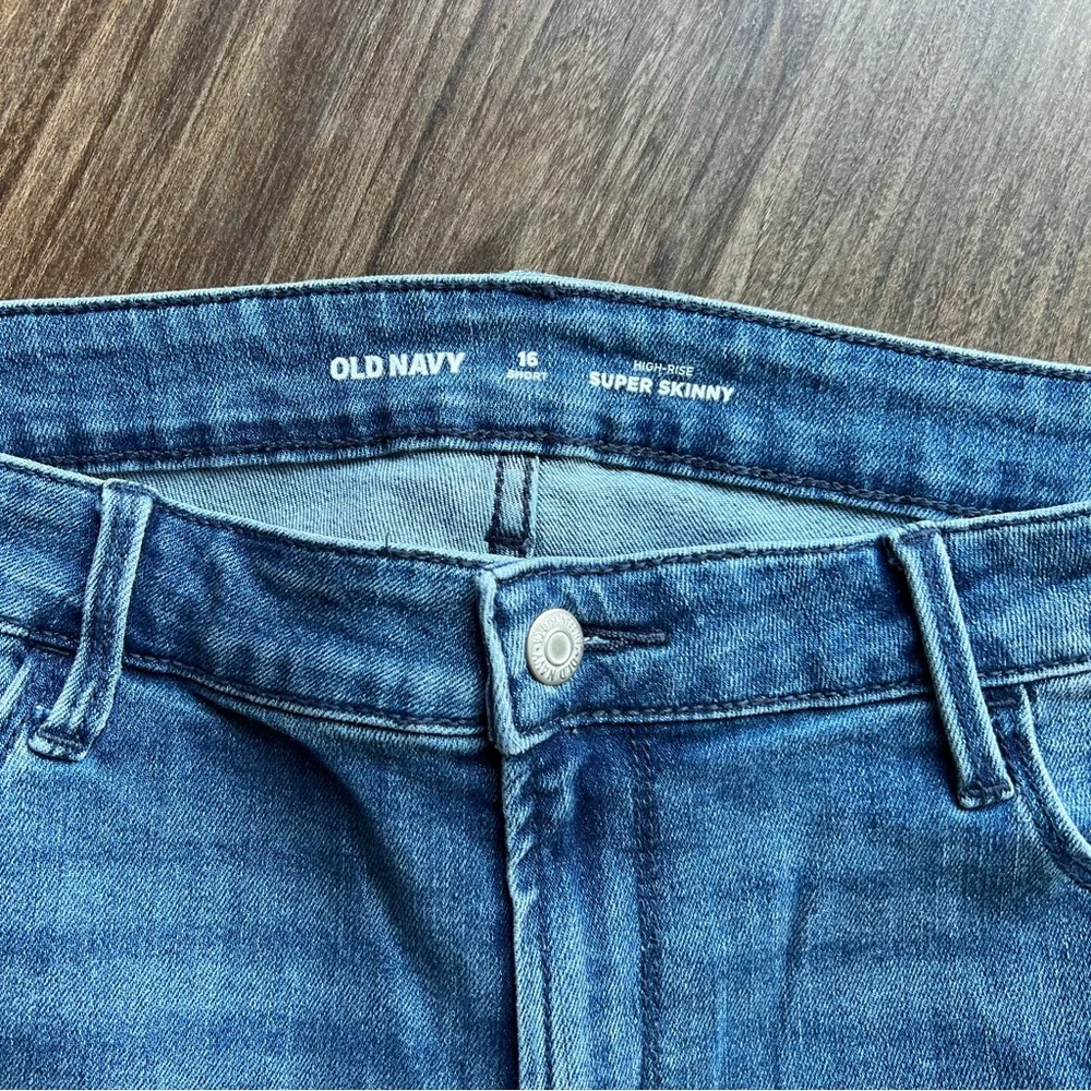Old Navy High Rise Super Skinny Jeans Size 16 Short